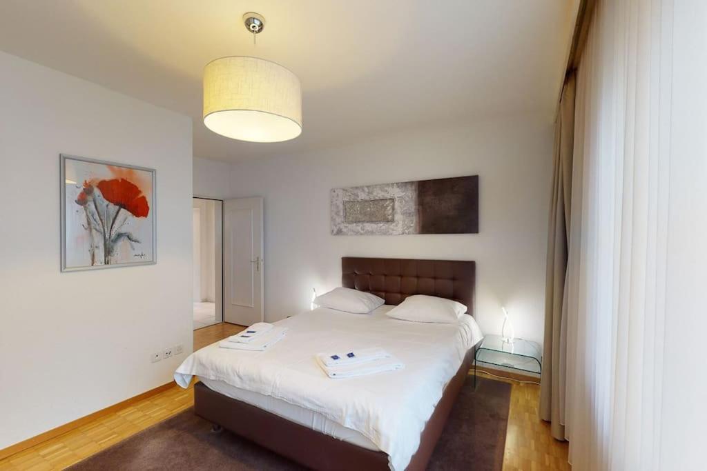 Executive 1 Bedroom Flat, City Center Цюрих Екстер'єр фото